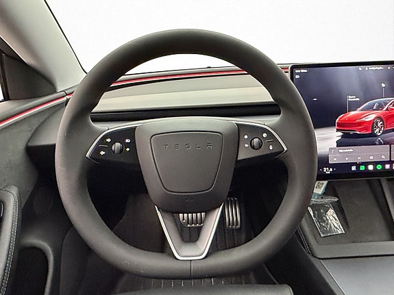 Tesla Model 3 26 of 30