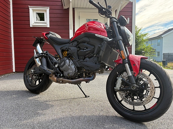 Ducati MONSTER 2 of 9