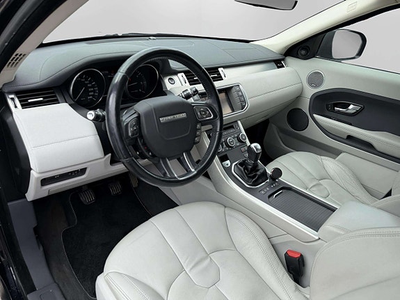 Land Rover Range Rover Evoque 14 of 21