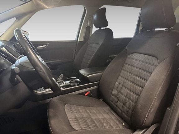 Ford Galaxy 9 of 16