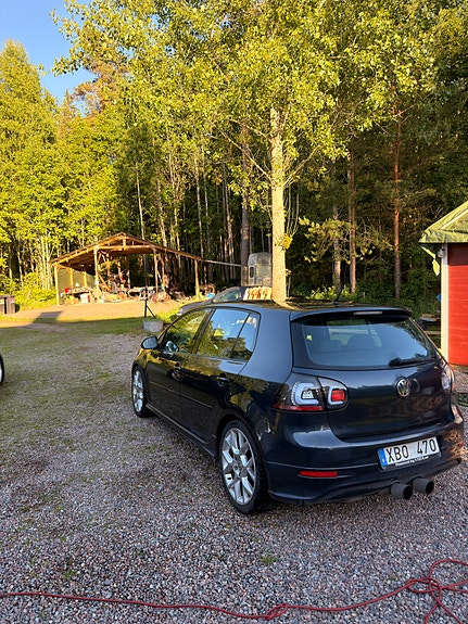 Volkswagen Golf V 4 of 5