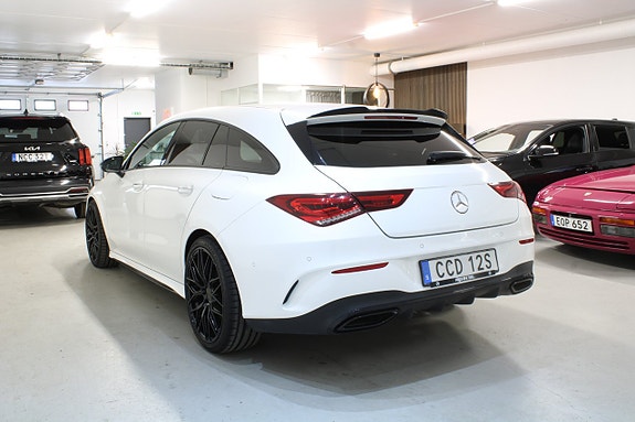 Mercedes-Benz CLA220 3 of 5