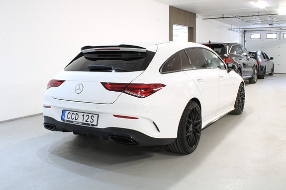 Mercedes-Benz CLA220 4 of 5