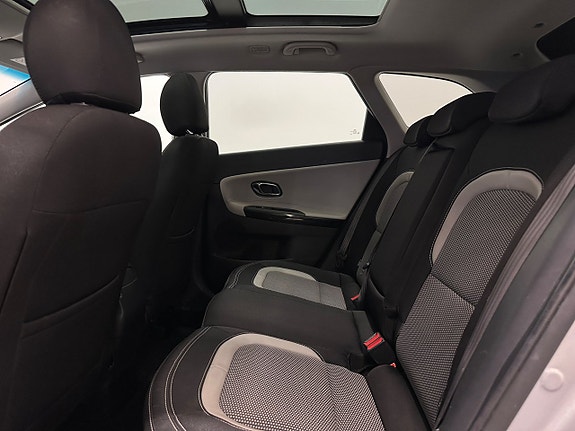 Kia Ceed 13 of 24