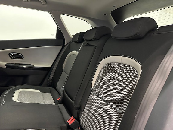 Kia Ceed 14 of 24