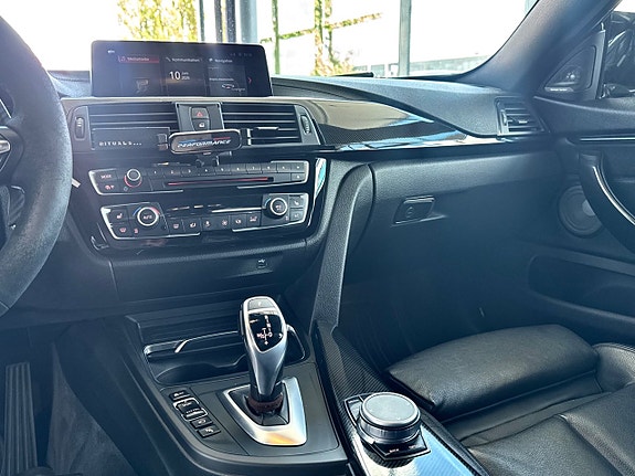 BMW 440i 10 of 21