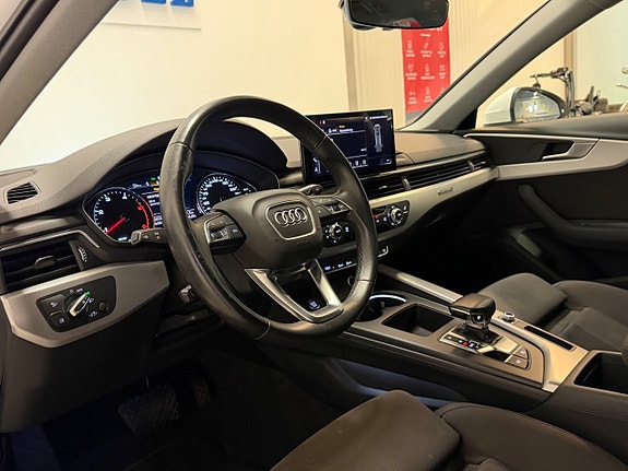 Audi A4 13 of 27