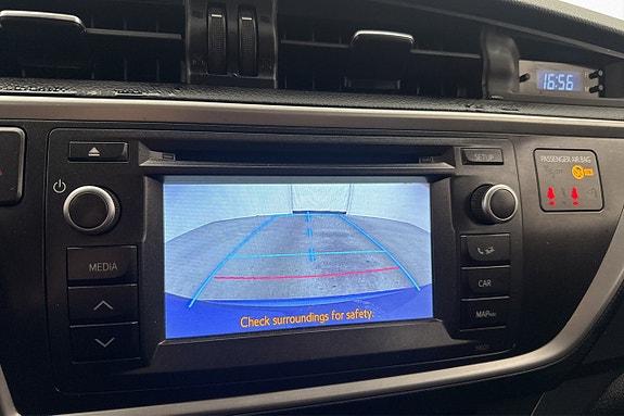Toyota Auris 12 of 20
