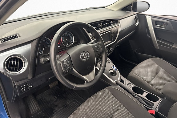 Toyota Auris 5 of 5