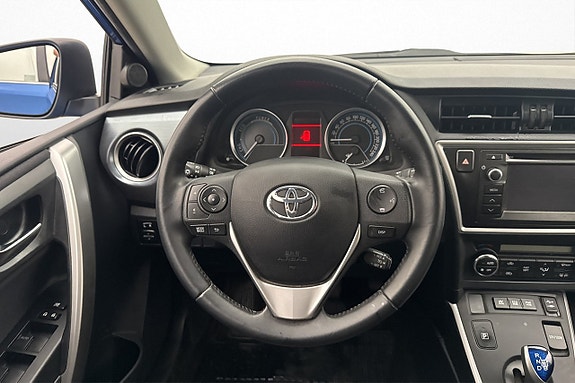 Toyota Auris 6 of 20
