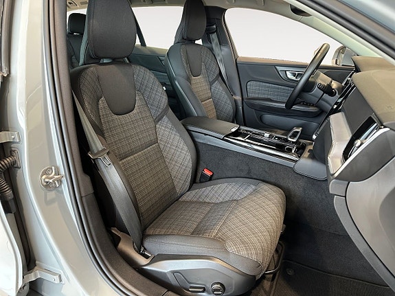 Volvo V60 16 of 26