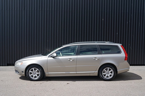 Volvo V70 5 of 5