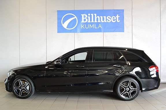 Mercedes-Benz C300 2 of 5