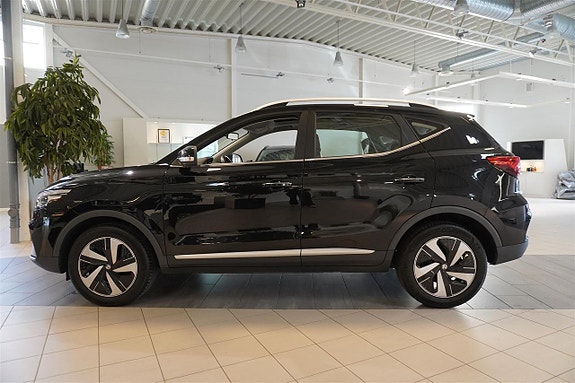 MG ZS 3 of 5
