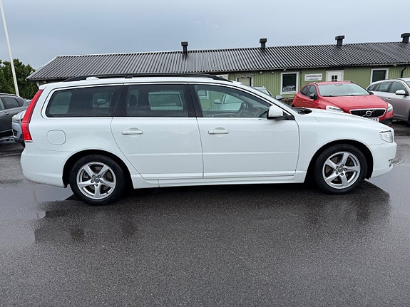Volvo V70 6 of 21