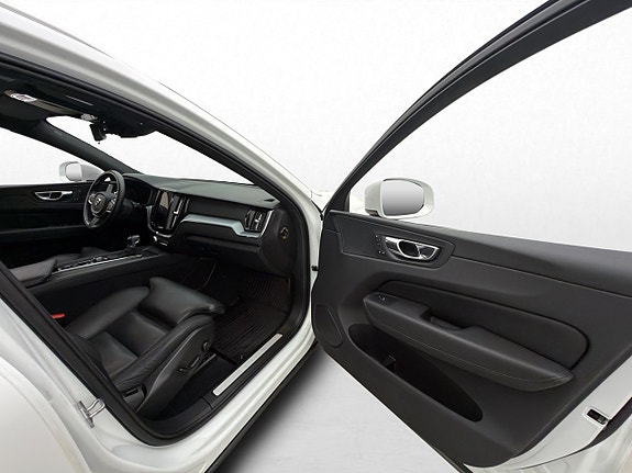 Volvo XC60 29 of 30