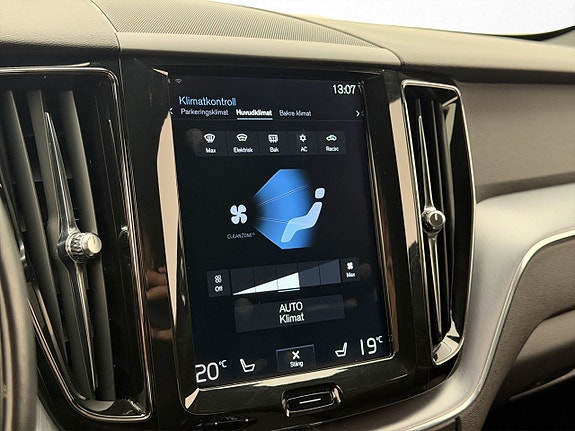 Volvo XC60 26 of 30