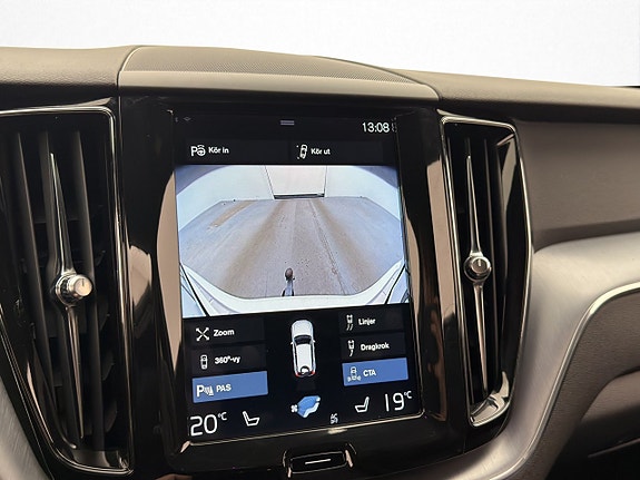 Volvo XC60 20 of 30