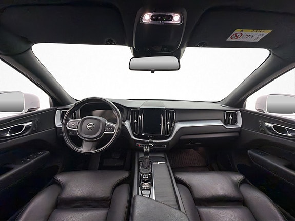 Volvo XC60 12 of 30