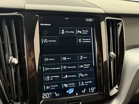 Volvo XC60 23 of 30