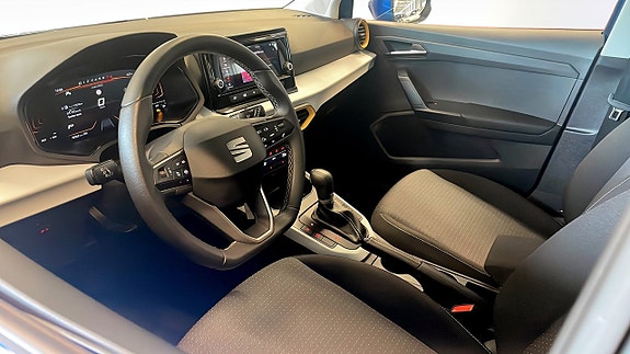 Seat Arona 7 of 13