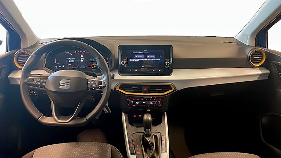 Seat Arona 10 of 13