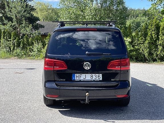 Volkswagen Touran 6 of 27