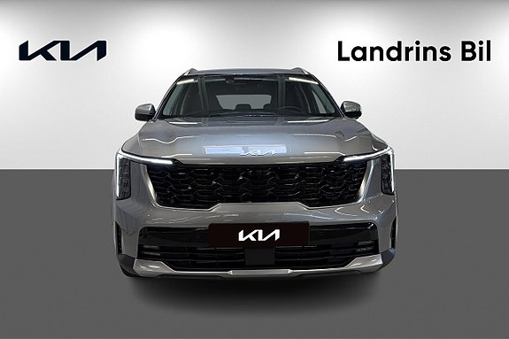 Kia Sorento 2 of 19