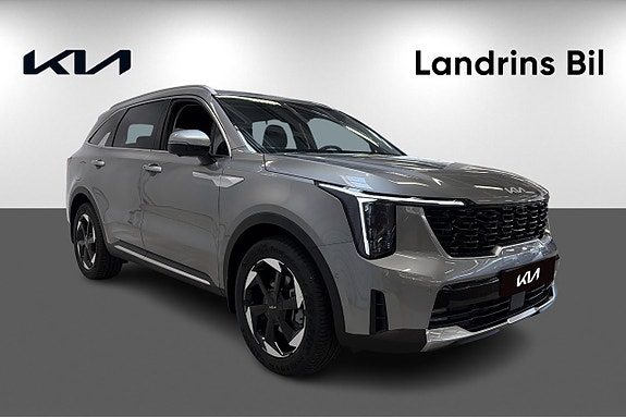 Kia Sorento 3 of 19
