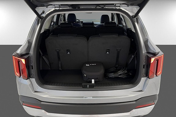 Kia Sorento 16 of 19