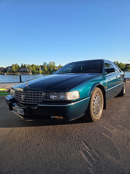 Cadillac Seville 2 of 5