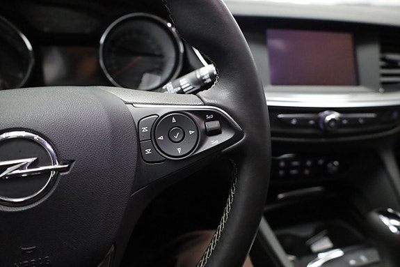 Opel Insignia 18 of 24