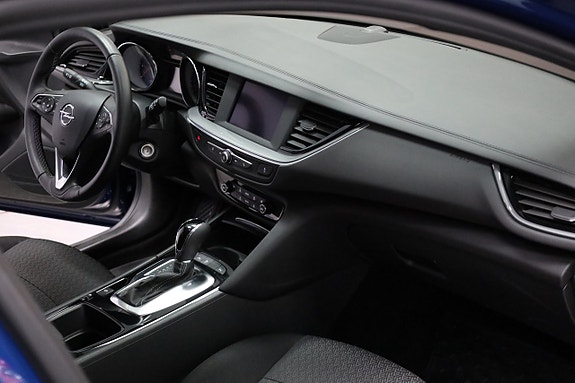 Opel Insignia 17 of 24