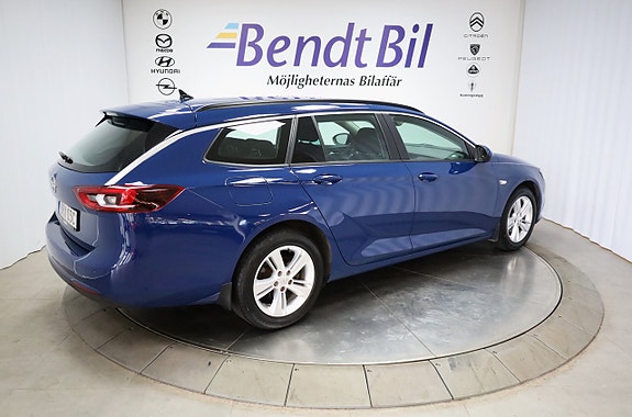 Opel Insignia 12 of 24