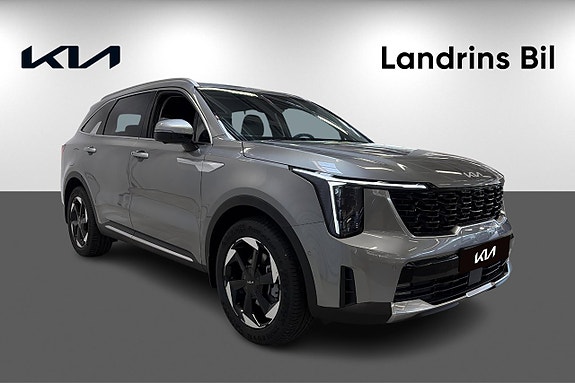 Kia Sorento 3 of 19