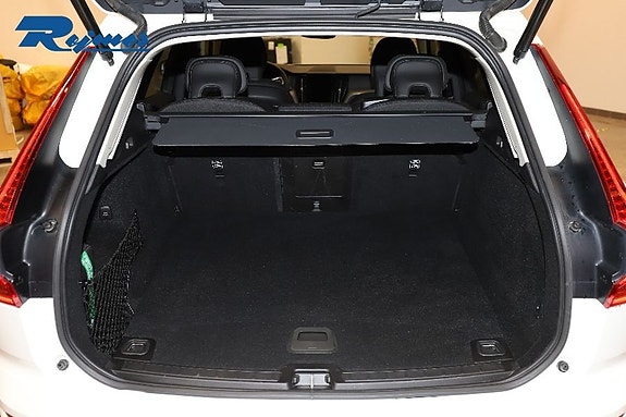 Volvo XC60 18 of 23