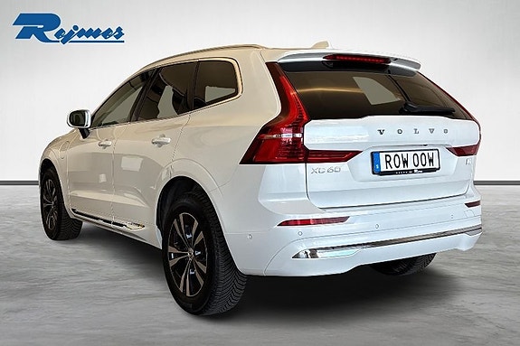 Volvo XC60 3 of 23