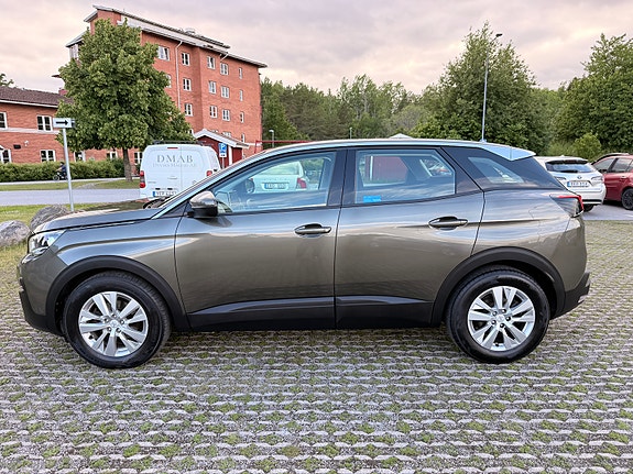 Peugeot 3008 8 of 17