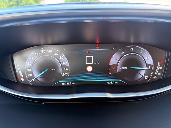 Peugeot 3008 11 of 17