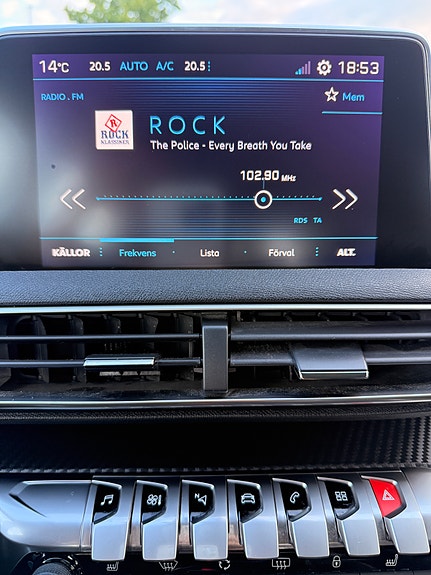 Peugeot 3008 12 of 17