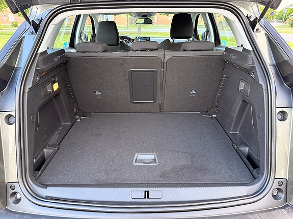 Peugeot 3008 9 of 17