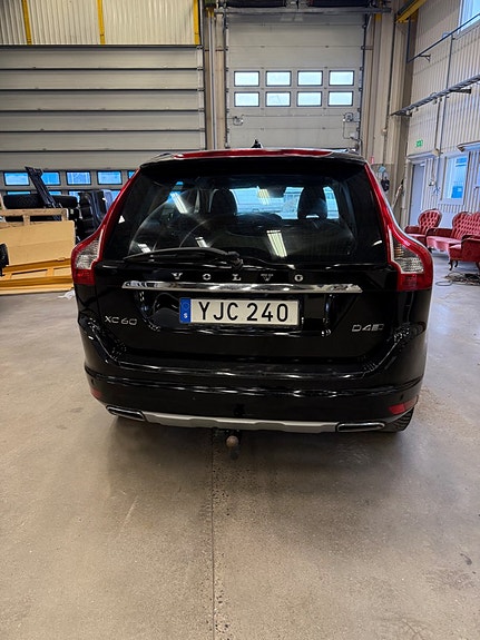 Volvo XC60 4 of 7