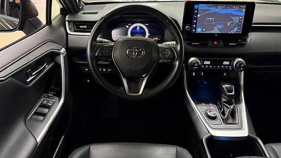 Toyota RAV4 17 of 26