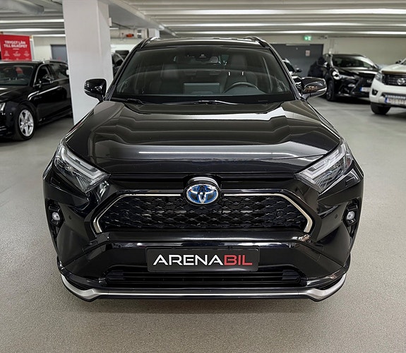 Toyota RAV4 6 of 26