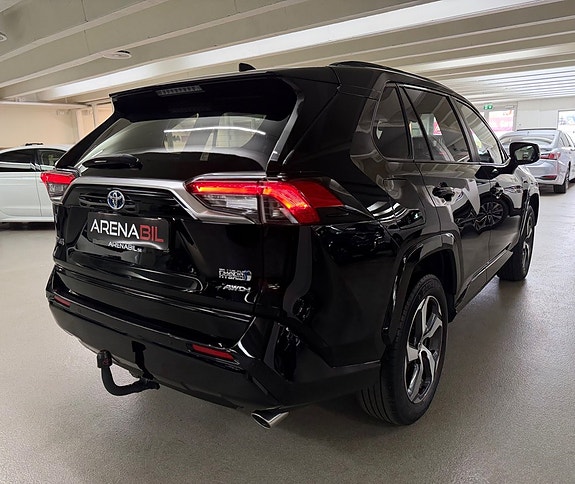 Toyota RAV4 5 of 26