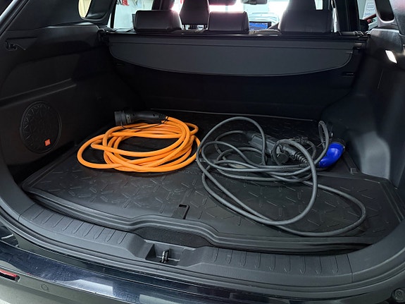 Toyota RAV4 4 of 26