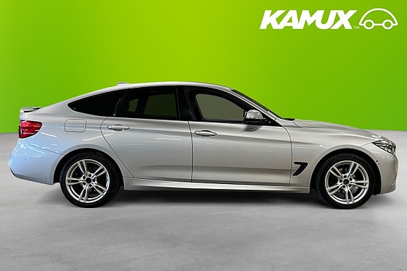 BMW 320 2 of 5