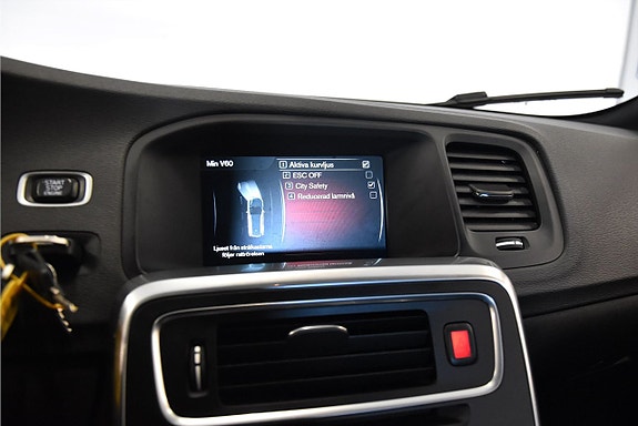 Volvo V60 Cross Country 17 of 22