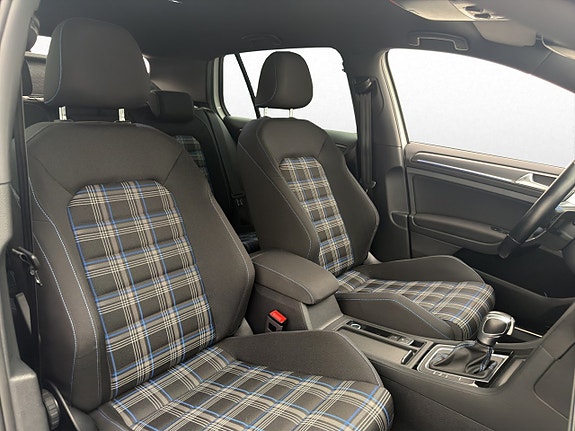 Volkswagen Golf I 8 of 28