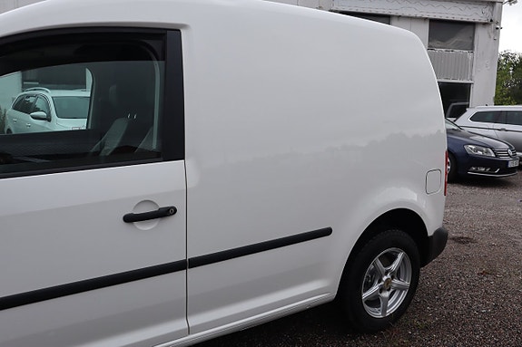 Volkswagen Caddy 10 of 25